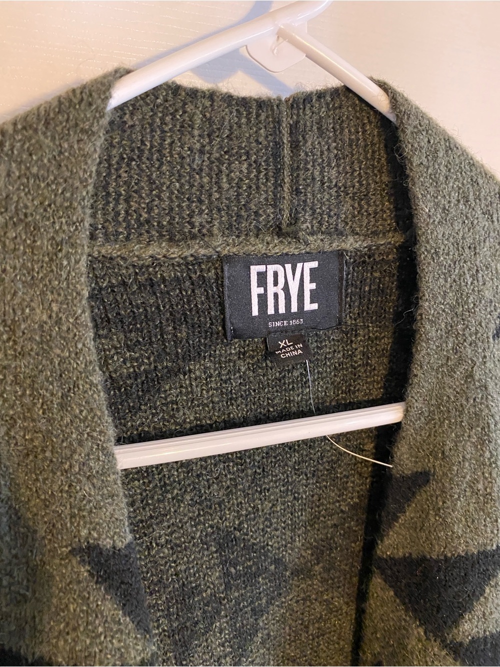 Frye Women’s Aztec Cardigan Size XL - Picture 2 of 6